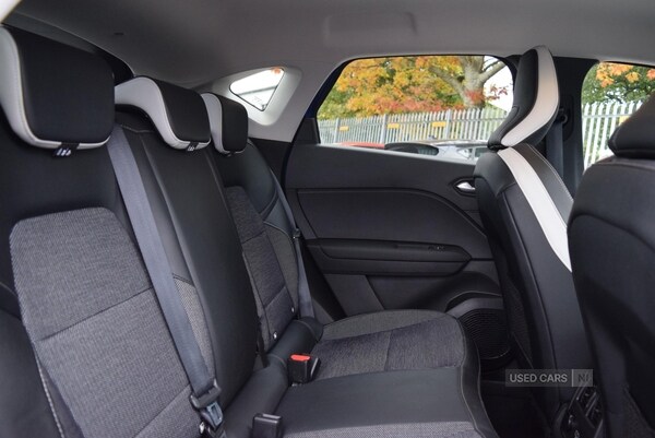 Used Renault Captur 2022 for sale - 76308709: Photo 32