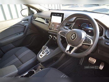 Used Renault Captur 2023 for sale - 76825521: Photo