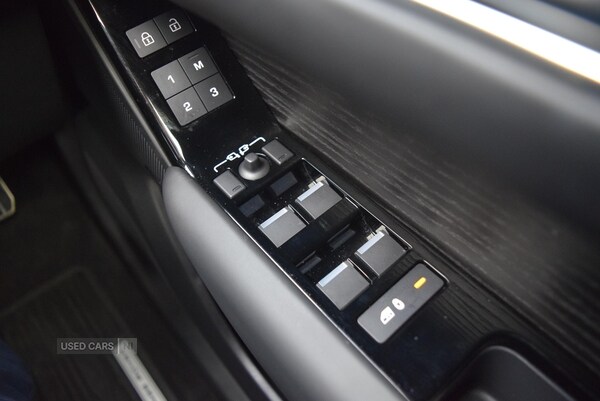 Used Land Rover Range Rover Velar 2024 for sale - 77021695: Photo 28