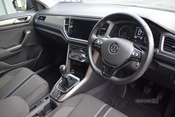 Used Volkswagen T-Roc 2021 for sale - 76787320: Photo 3