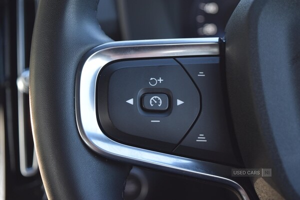 Used Volvo XC40 2022 for sale - 76998120: Photo 15