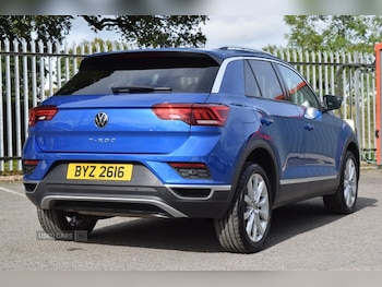 Used Volkswagen T-Roc 2021 for sale - 76803212: Photo