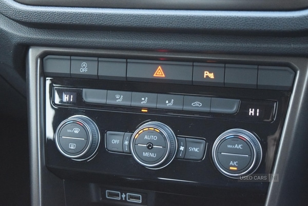 Used Volkswagen T-Roc 2018 for sale - 77192223: Photo 22