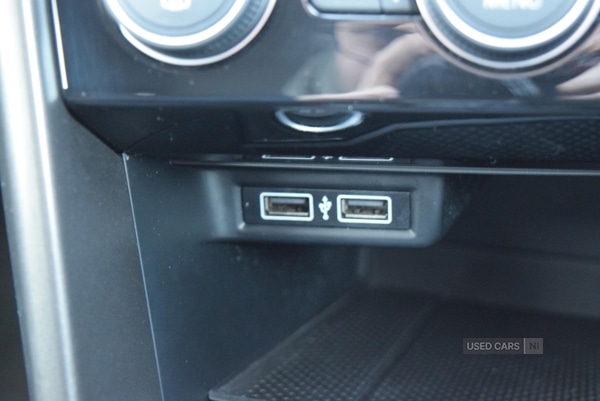 Used Volkswagen T-Roc 2018 for sale - 77192223: Photo 25