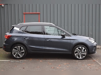 Used SEAT Arona 2024 for sale - 76315536: Photo 2