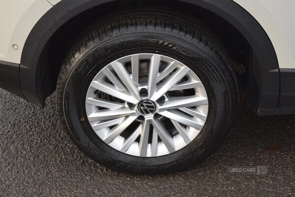 Used Volkswagen T-Roc 2023 for sale - 77021636: Photo 32