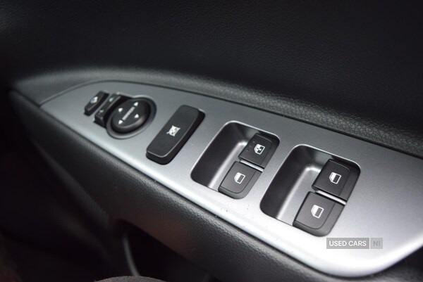 Used Kia Stonic 2022 for sale - 76308647: Photo 33