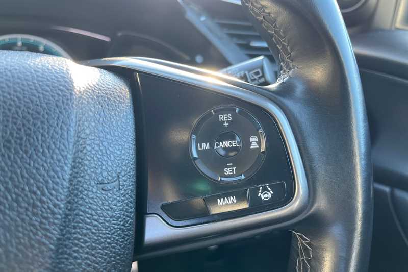 Used Honda Civic 2018 for sale - 78216032: Photo 23