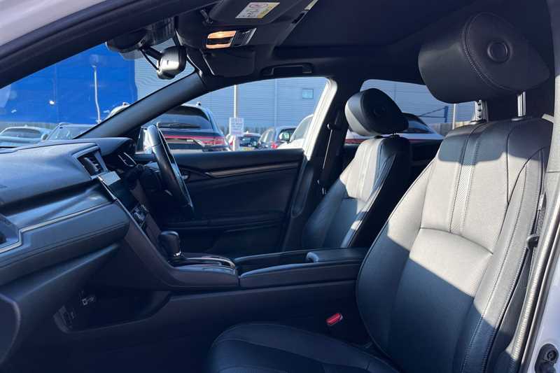 Used Honda Civic 2018 for sale - 78216032: Photo 27