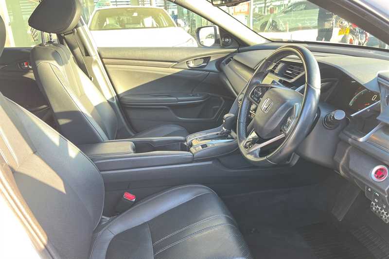 Used Honda Civic 2018 for sale - 78216032: Photo 35