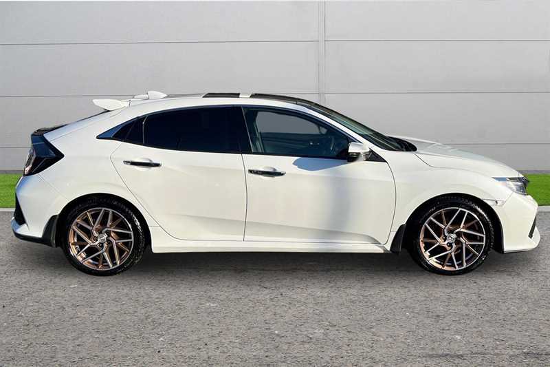 Used Honda Civic 2018 for sale - 78216032: Photo 5