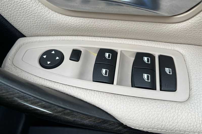 Used BMW 3 Series 2015 for sale - 77389234: Photo 18