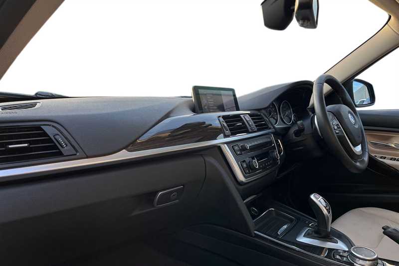 Used BMW 3 Series 2015 for sale - 77389234: Photo 2