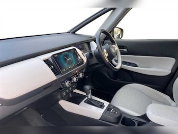 Used Honda Jazz 2022 for sale - 76487623: Photo