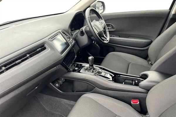 Used Honda HR-V 2020 for sale - 76229561: Photo 2
