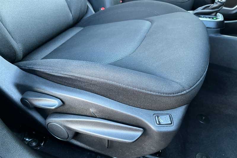 Used Jeep Renegade 2019 for sale - 77810358: Photo 28