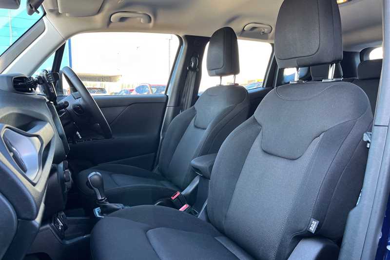 Used Jeep Renegade 2019 for sale - 77810358: Photo 35