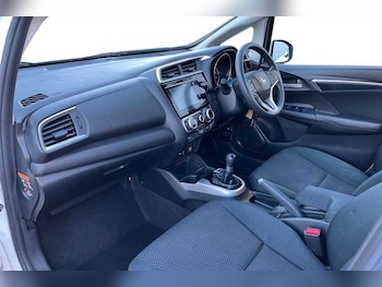 Used Honda Jazz 2019 for sale - 77698418: Photo