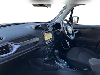 Used Jeep Renegade 2019 for sale - 77043190: Photo