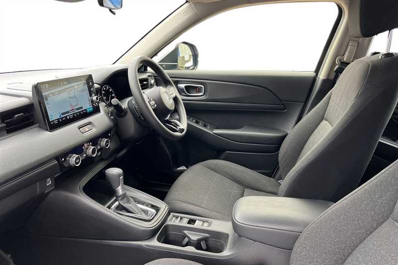 Used Honda HR-V 2023 for sale - 76096166: Photo 2