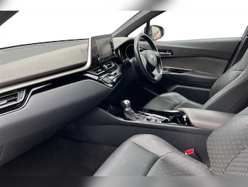 Used Toyota C-HR 2020 for sale - 78506248: Photo