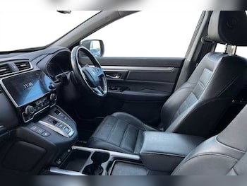 Used Honda CR-V 2022 for sale - 76087107: Photo