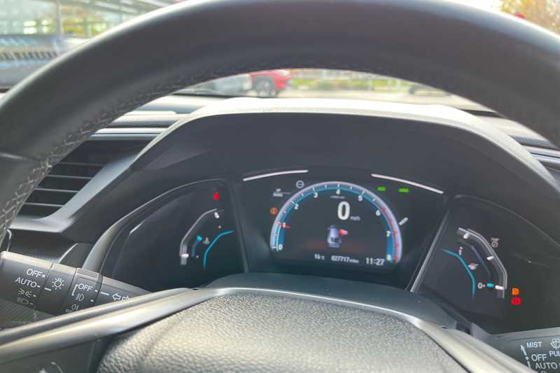 Used Honda Civic 2019 for sale - 76501679: Photo 11