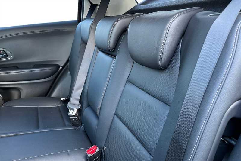 Used Honda HR-V for sale - 77540063: Photo 8