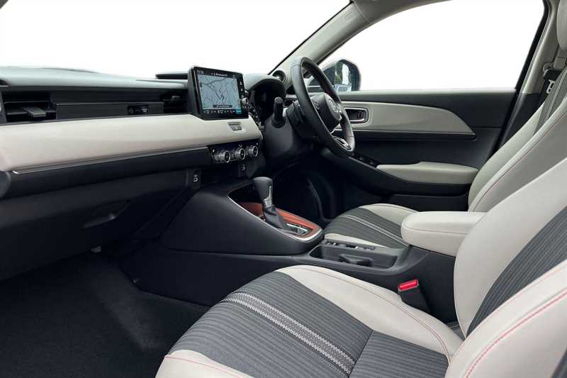 Used Honda HR-V for sale - 77560823: Photo 2