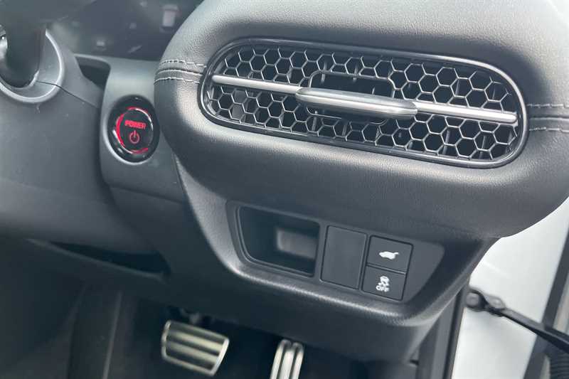 Used Honda ZR-V 2025 for sale - 76168925: Photo 32