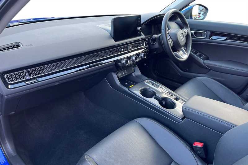 Used Honda Civic 2024 for sale - 77293605: Photo 2