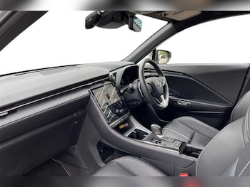 Used Lexus LBX 2024 for sale - 78685853: Photo