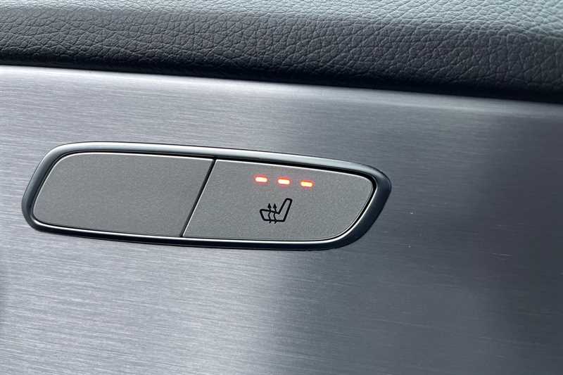 Used Mercedes-Benz C Class 2019 for sale - 76915285: Photo 16