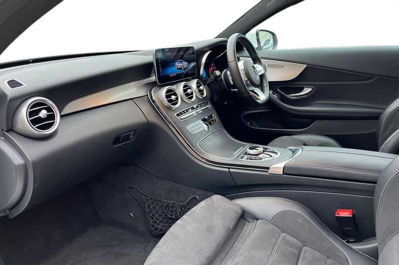 Used Mercedes-Benz C Class 2019 for sale - 76915285: Photo 2