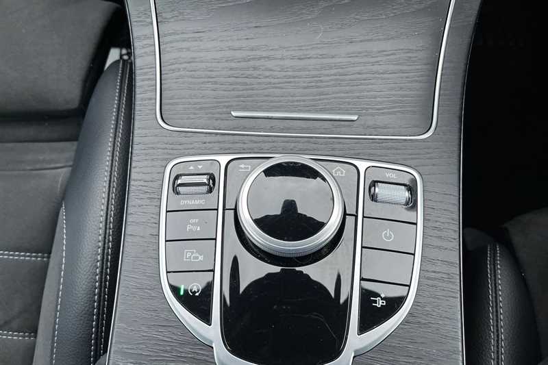 Used Mercedes-Benz C Class 2019 for sale - 76915285: Photo 24