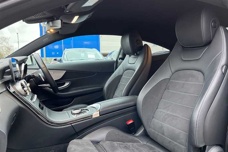 Used Mercedes-Benz C Class 2019 for sale - 76915285: Photo 30