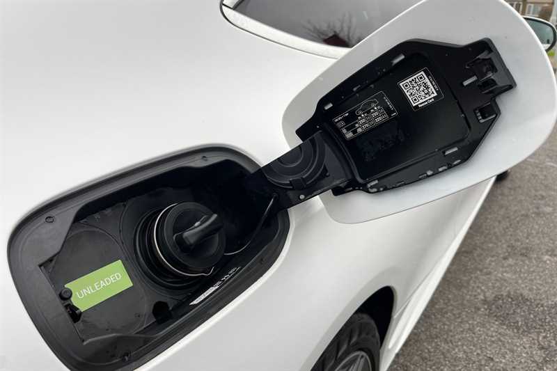 Used Mercedes-Benz C Class 2019 for sale - 76915285: Photo 40