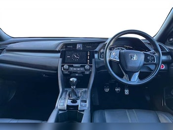 Used Honda Civic 2019 for sale - 76286556: Photo