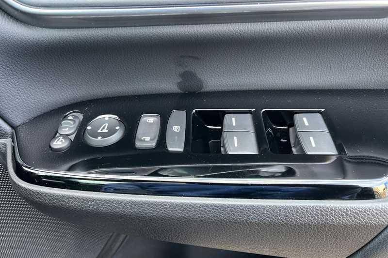 Used Honda CR-V 2023 for sale - 77043207: Photo 18