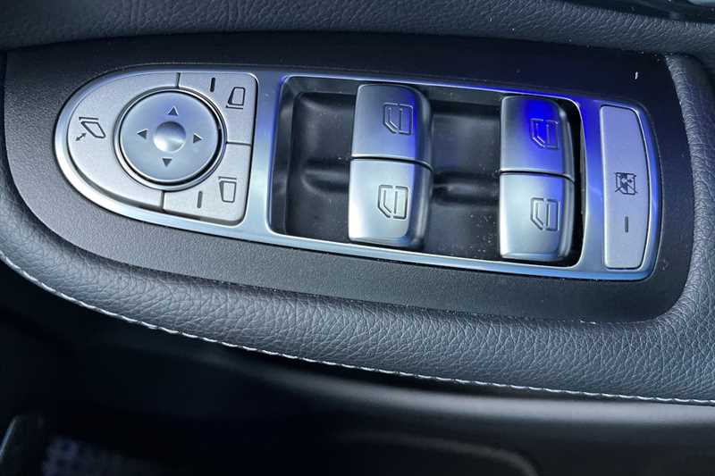 Used Mercedes-Benz GLC 2021 for sale - 77397565: Photo 18