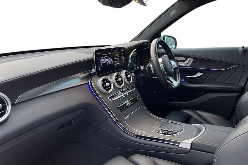 Used Mercedes-Benz GLC 2021 for sale - 77397565: Photo 2