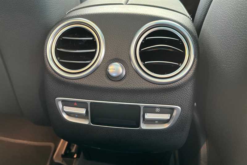 Used Mercedes-Benz GLC 2021 for sale - 77397565: Photo 28