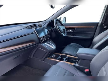 Used Honda CR-V 2019 for sale - 76978140: Photo