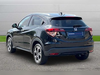Used Honda HR-V 2017 for sale - 79488191: Photo