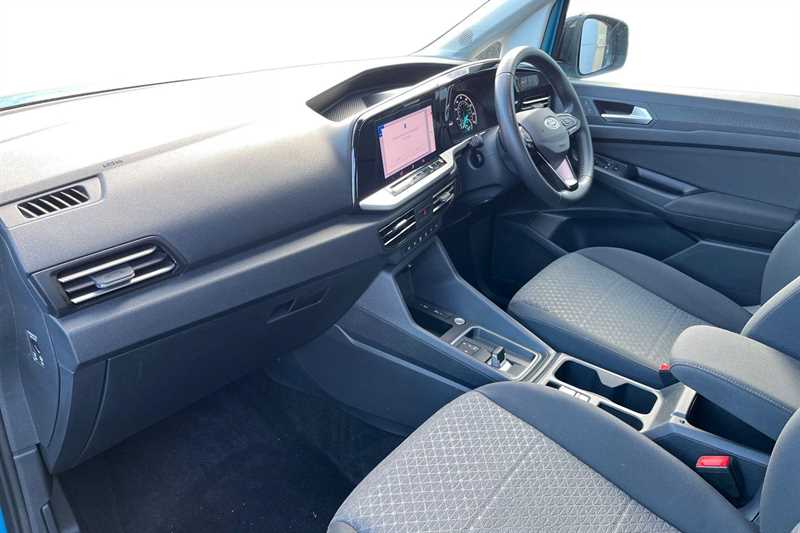 Used Ford Tourneo Connect 2024 for sale - 77634824: Photo 2