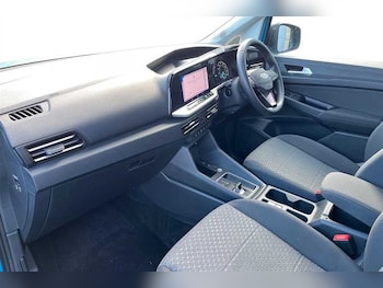 Used Ford Tourneo Connect 2024 for sale - 77634824: Photo