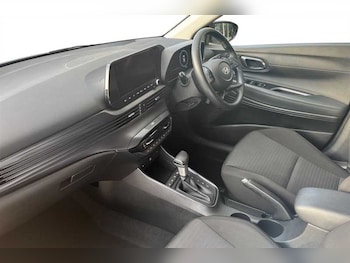 Used Hyundai i20 2023 for sale - 75815825: Photo