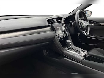 Used Honda Civic 2019 for sale - 76434829: Photo