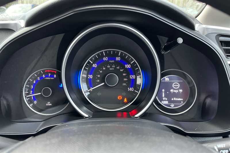 Used Honda Jazz 2018 for sale - 76826942: Photo 11
