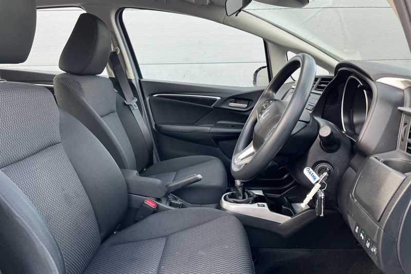 Used Honda Jazz 2018 for sale - 76826942: Photo 29